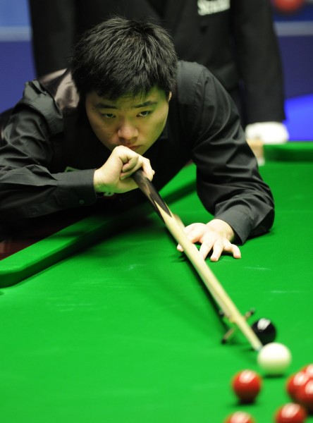 自世界各地 自世界各地